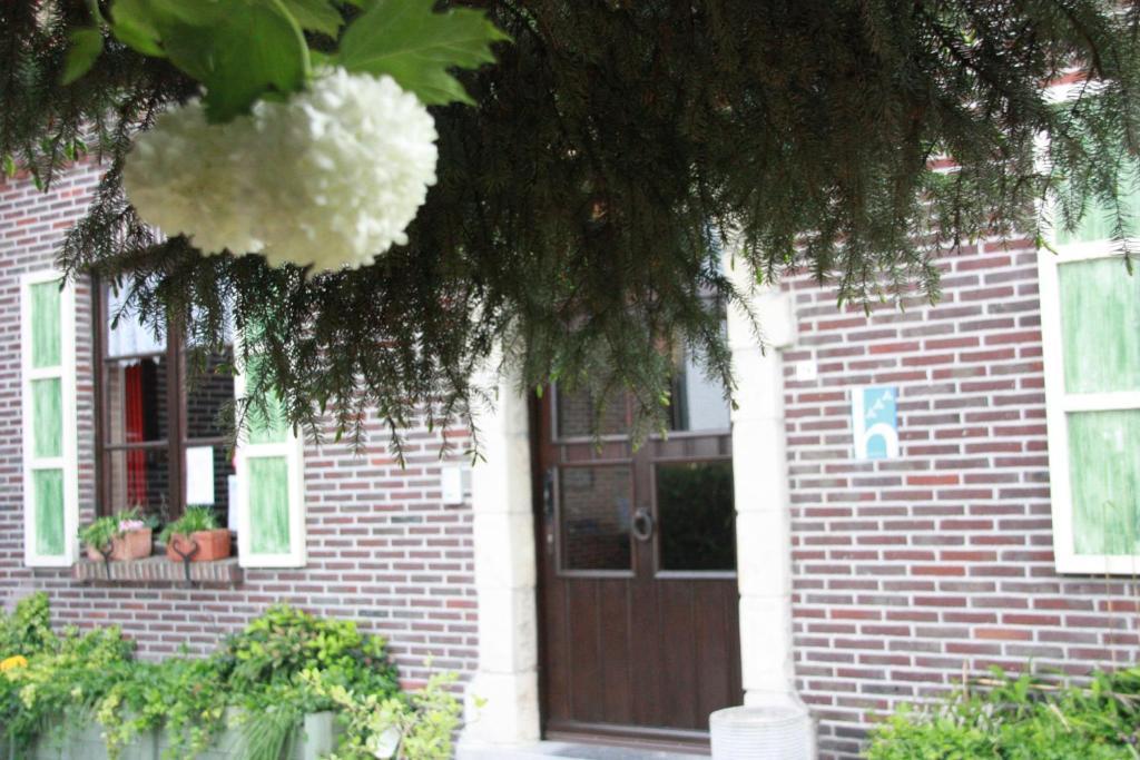 Hotel Troopeird Кортрейк Екстер'єр фото